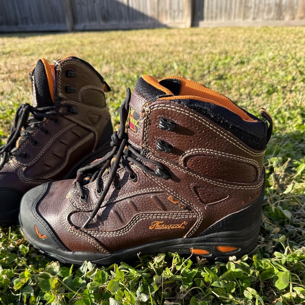 Thorogood Men’s VGS 300 SD 8” Hiker Boots
Model: 804-4037